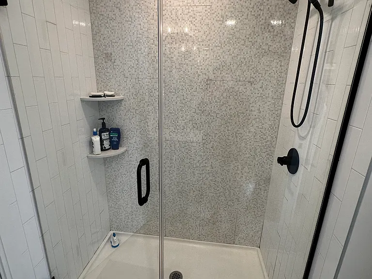 287 Maverick St #306 — Photo 6