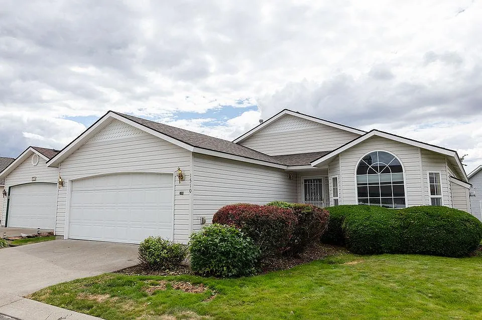 1510 N Madson Ln