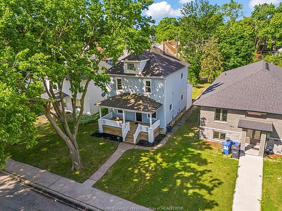 5th image of 371 Curry Ave