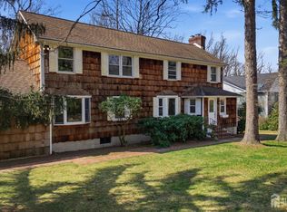 76 Telegraph Hill Rd, Holmdel, NJ 07733