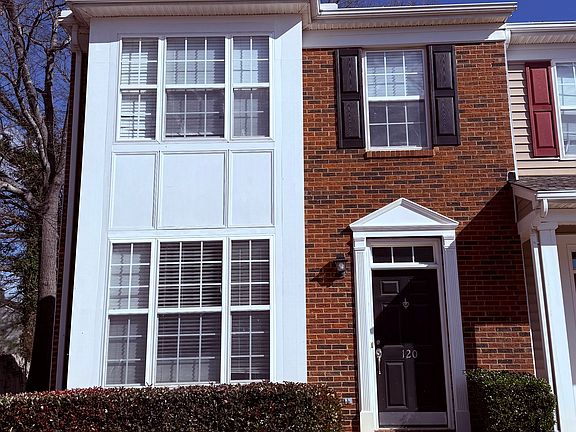 2nd image of 120 Bumble Cir