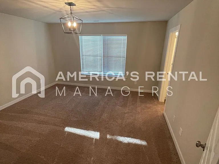 333 Buckhorn Cir — Photo 9
