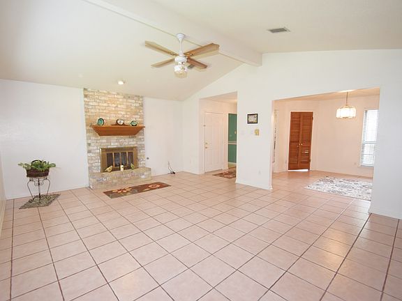 4th image of 6230 Woodland Forest Dr