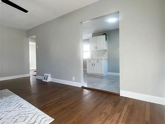 4th image of 1349 Kraft St