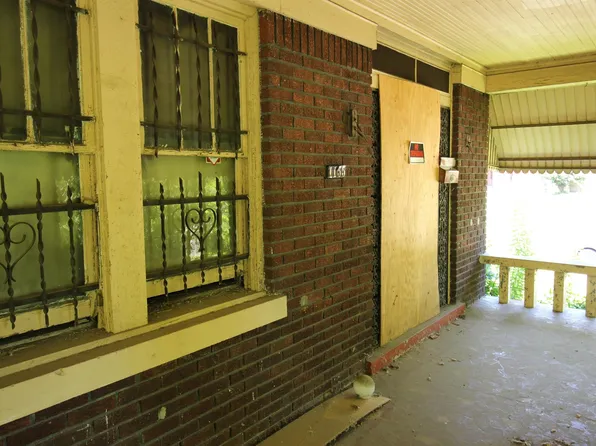 833 E McLemore Ave, Memphis, TN 38106
