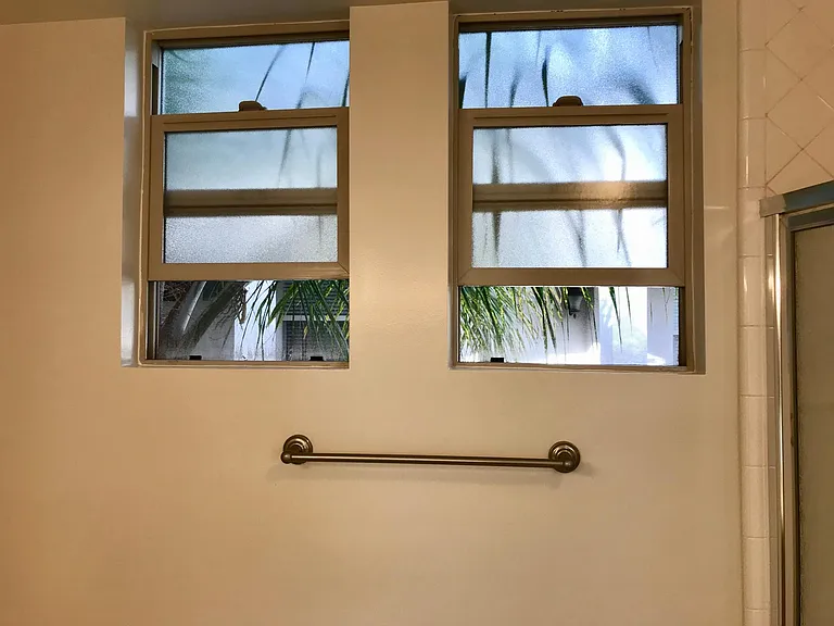 108 S Clark Dr #105 — Photo 8