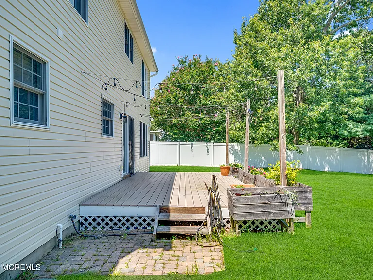 248 Compass Rd — Photo 37