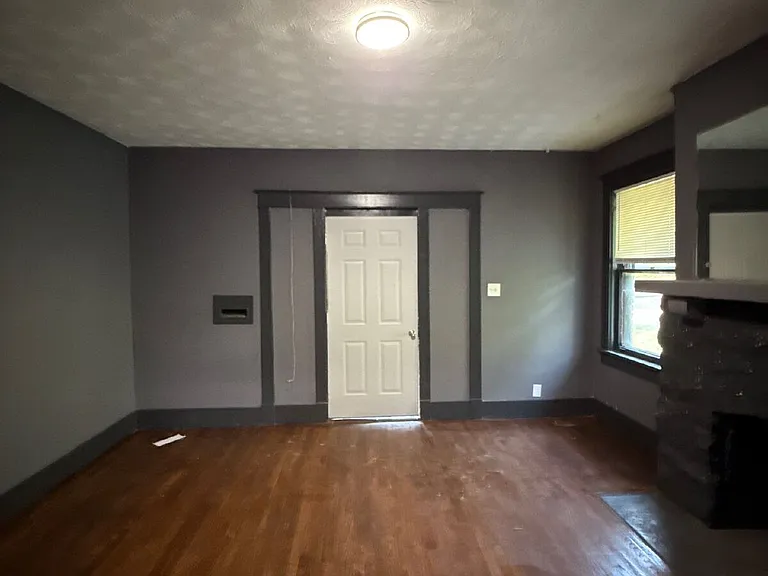 1048 E McLemore Ave — Photo 10