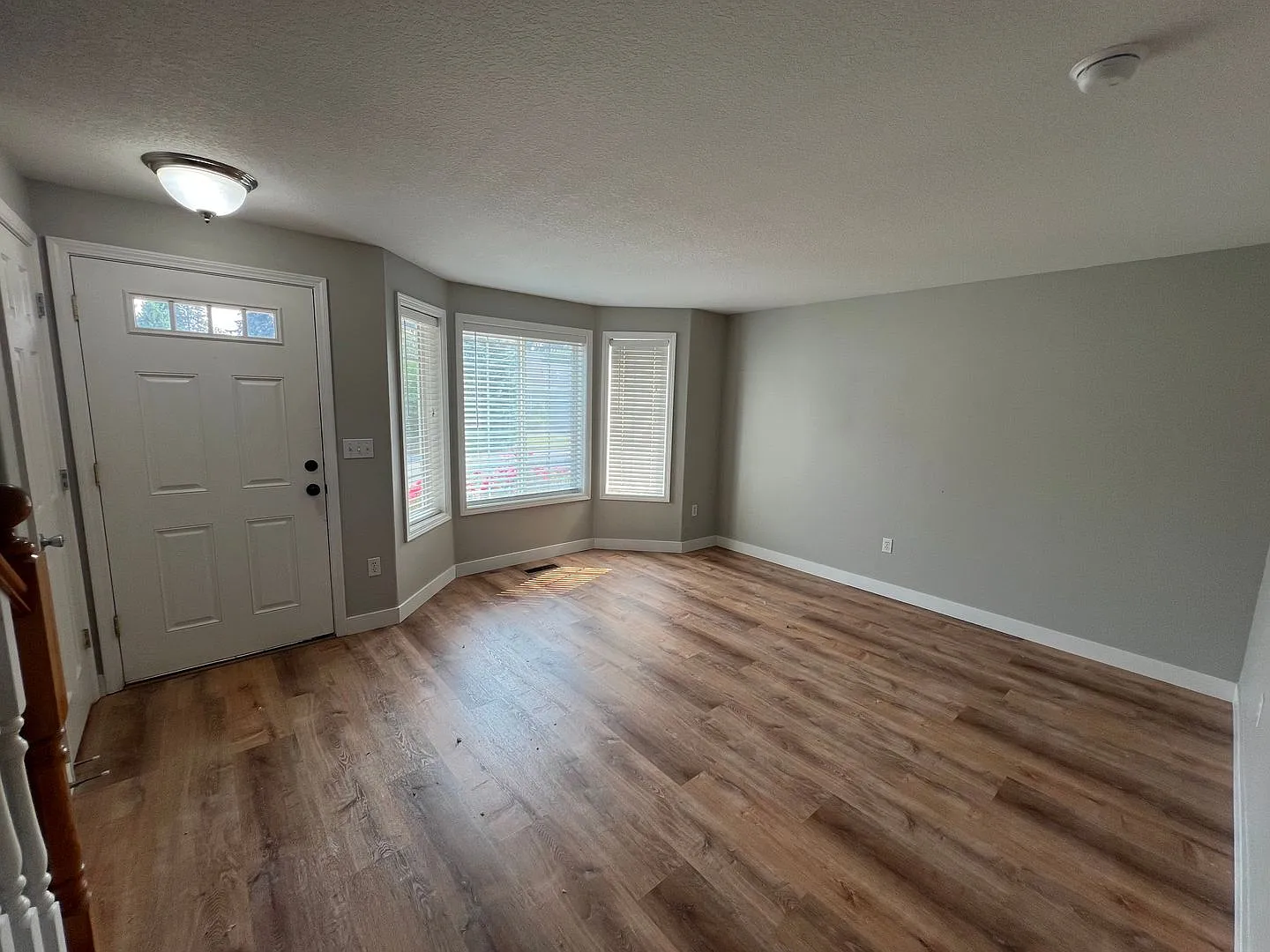 2 Story North Salmon Creek Home for Lease - 916 NW 148th St — Photo 4