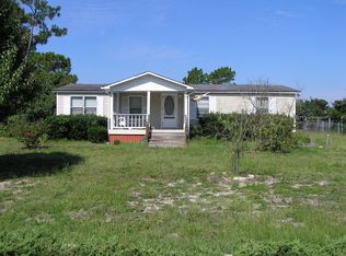 261 Queens Haven Rd, Hubert, NC 28539