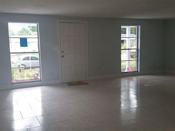 4th image of 1101 Grantwood Ave