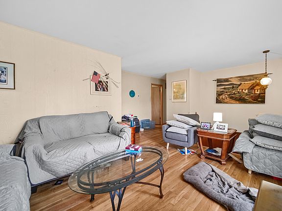 5th image of 5826 Edward Dr
