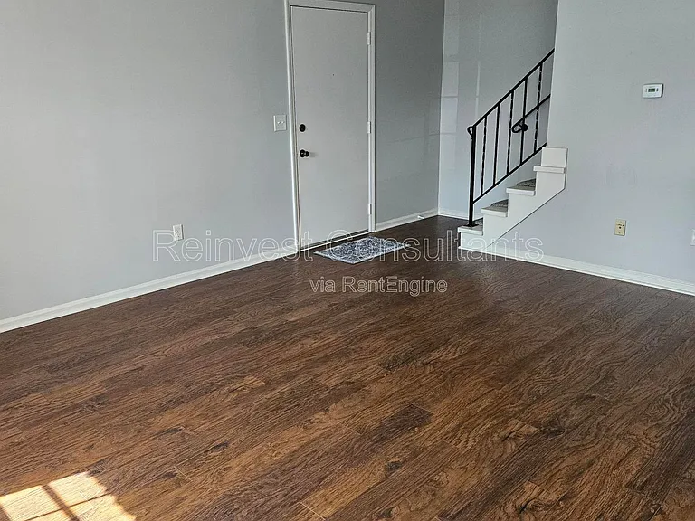 51 Winchester Pl #C — Photo 8