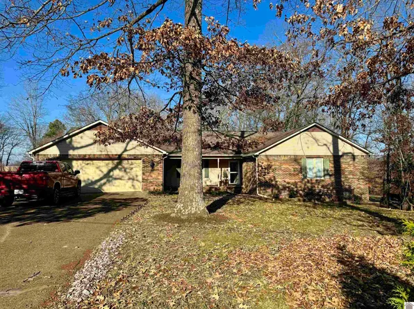 121 E 23rd St, Benton, KY 42025