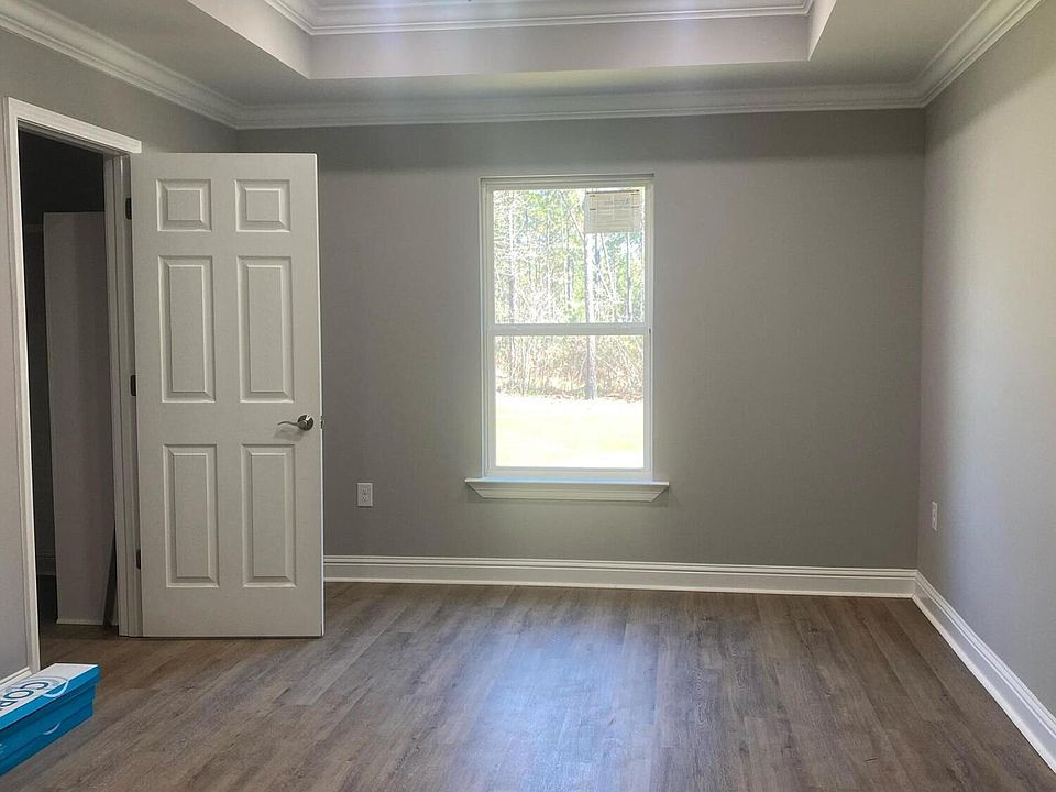 2nd image of 21620 Bentwood Dr