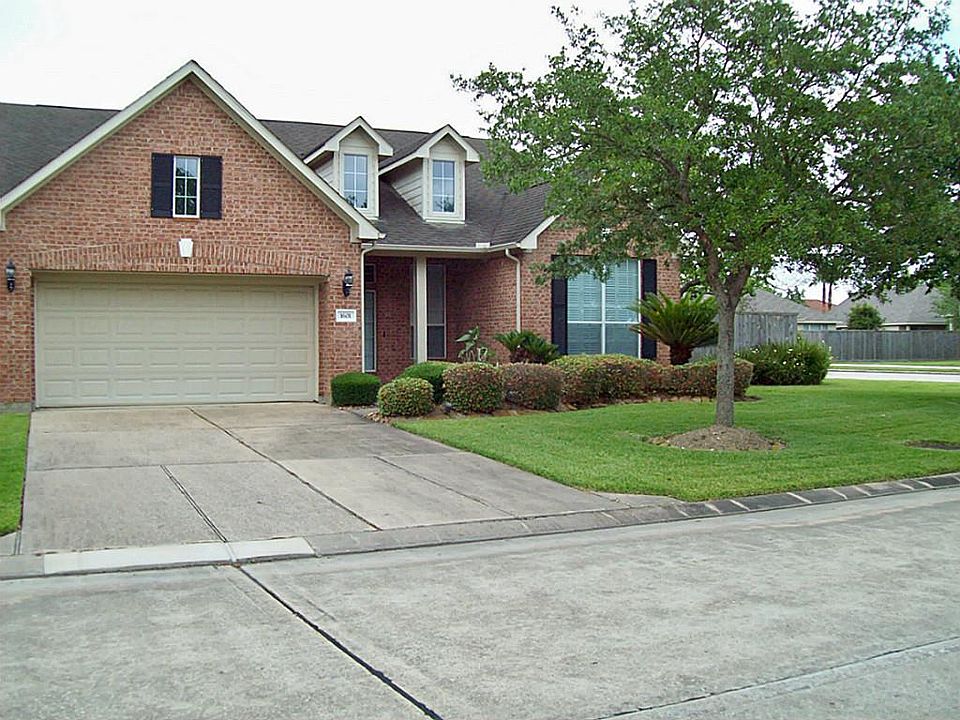 1st image of 1601 N Venice Dr