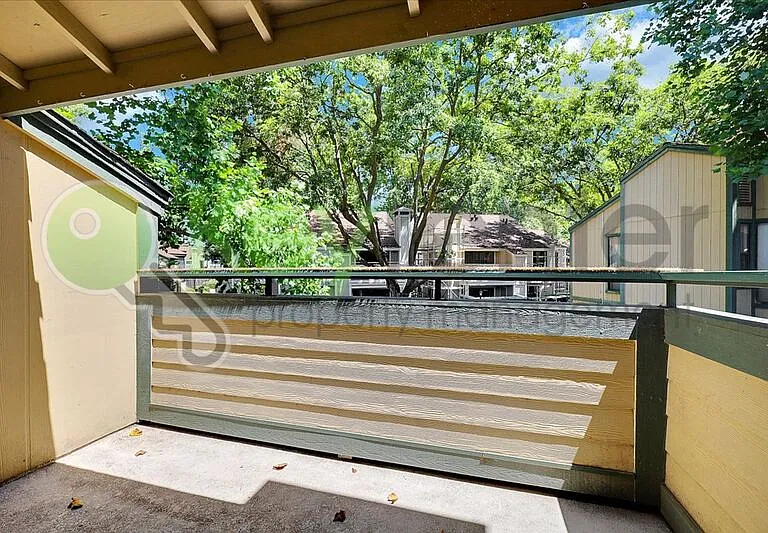 600 Del Verde Cir #2 — Photo 22