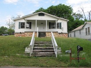 1013 Elmore St, Marshall, TX 75670