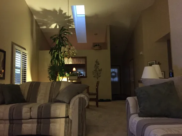 342 Myron St, Hubbard, OH 44425