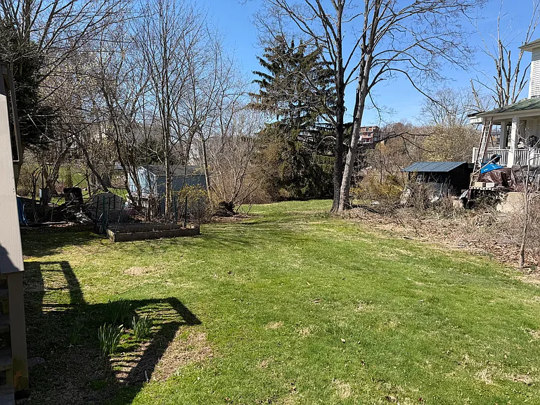 322 Clark Ave — Photo 11