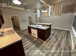 826 S 14th St #101, Saint Joseph, MO 64501
