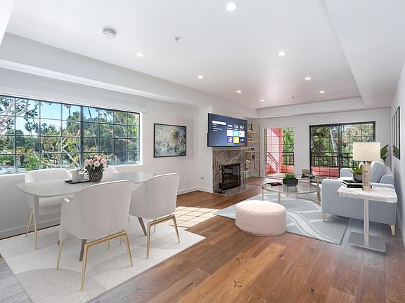 Top floor corner unit