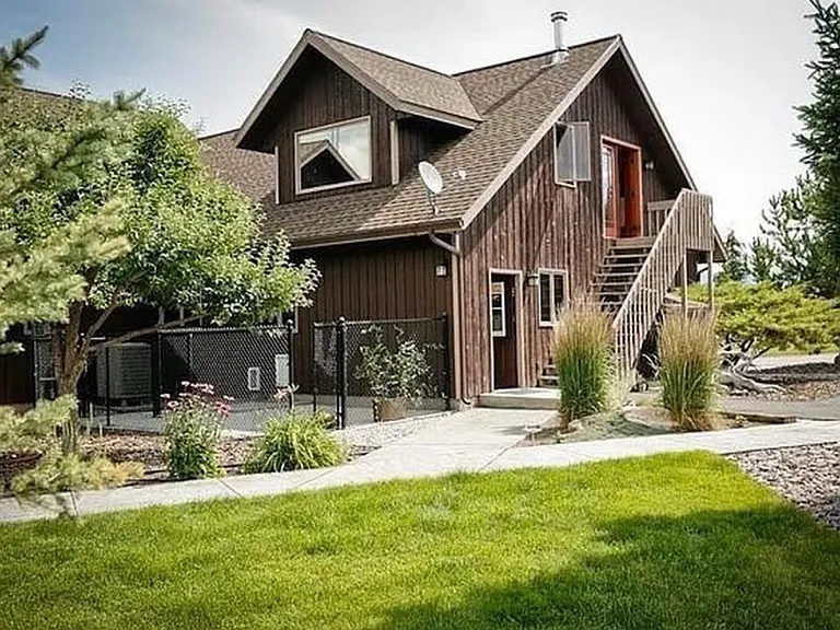 Sann Ln — Photo 5