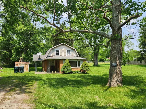 2624 E Memorial Dr, Muncie, IN 47302