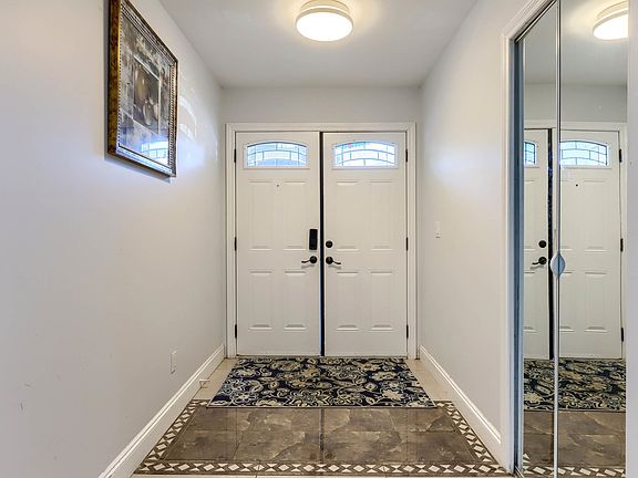 3rd image of 6445 King George Blvd