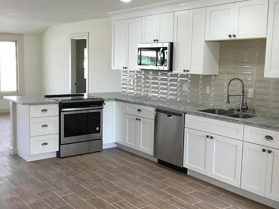 4th image of 10503 W Kingswood Cir