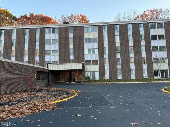 3068 Kent Rd APT 512, Stow, OH 44224