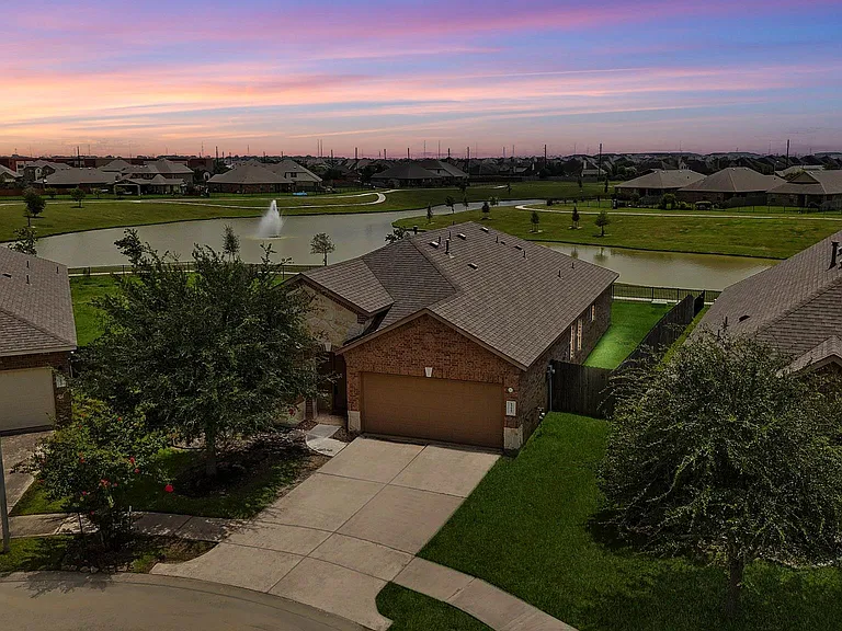 23607 Legano Dr — Photo 1