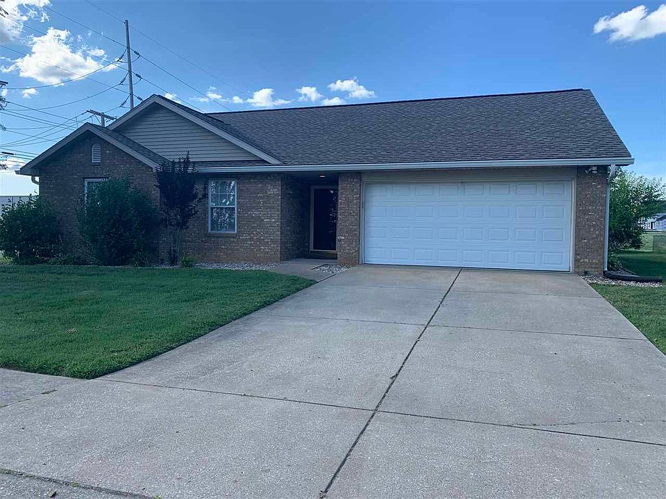 1st image of 3610 Five Oaks Dr