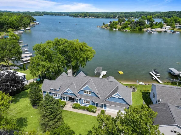N7348 Krahn DRIVE, Whitewater, WI 53190