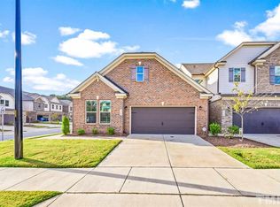 738 Lampwick Ln, Cary, NC 27513