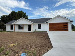 807 E Keg St, Marshall, MO 65340