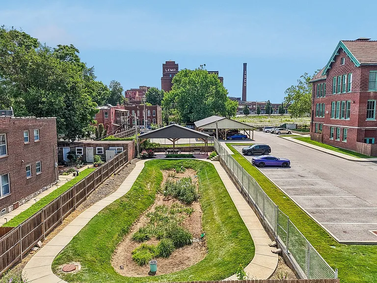 Shepard School Lofts — Photo 26