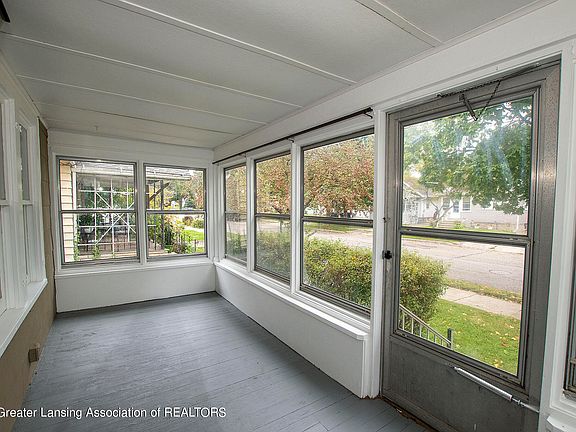 2nd image of 519 N Fairview Ave