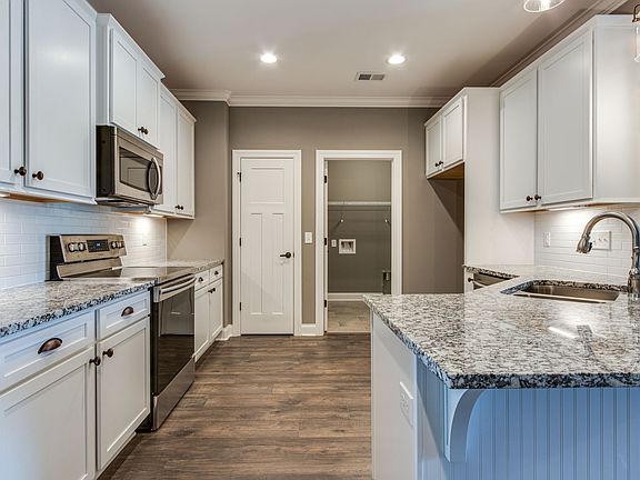 5th image of 3509 Magruder Dr #I5