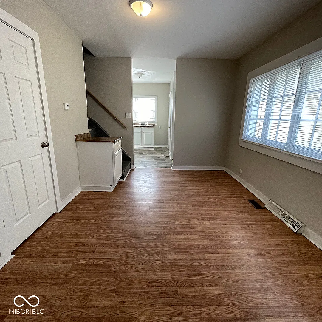 2 bed, 1.5 bath, 1113 sqft, $899 — Photo 4