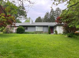 36 Woodland Dr, Staunton, VA 24401