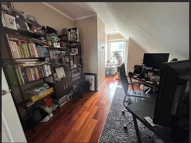 25 James St #2 — Photo 14
