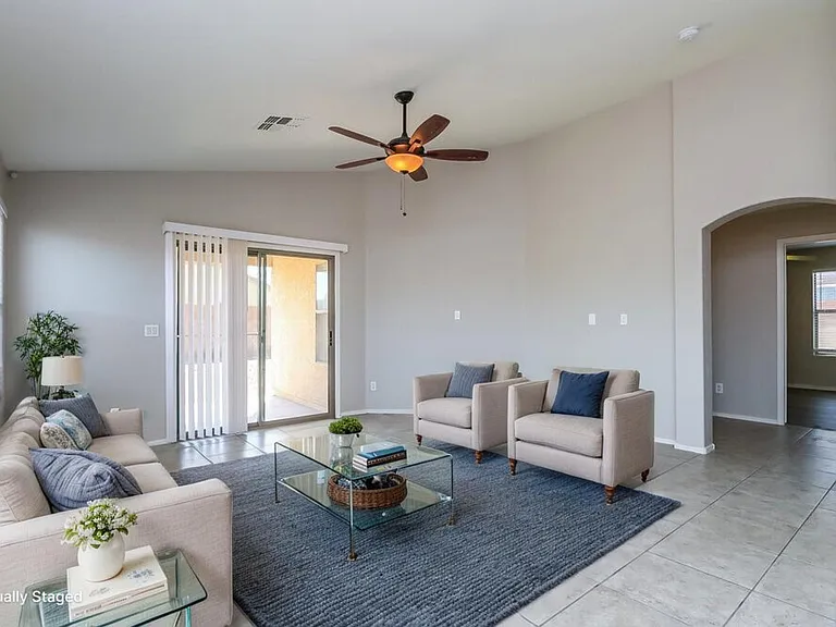 383 W Welsh Black Cir — Photo 4
