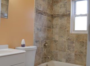 6815 Red Top Rd APT 3, Takoma Park, MD 20912