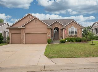 2207 E Timber Lane St, Derby, KS 67037