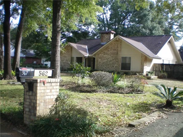 562 Vaughn Dr N, Satsuma, AL 36572