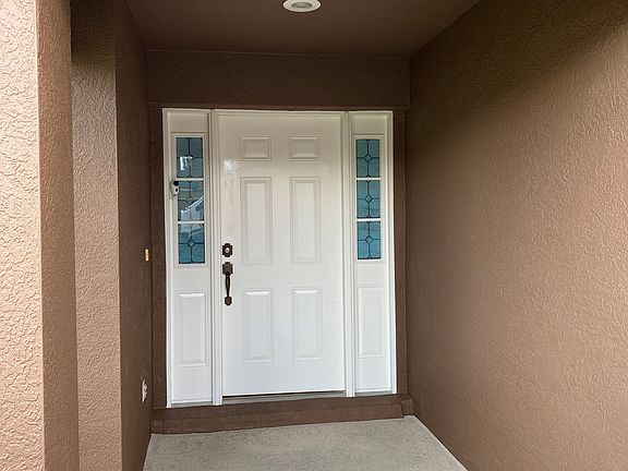 Covered Front entrance