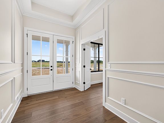 4th image of 2818 E Kay St