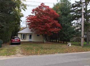 35 Bay Ave, Southampton, NY 11968