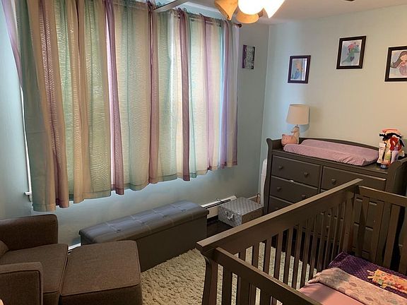 5th image of 34 Essex St